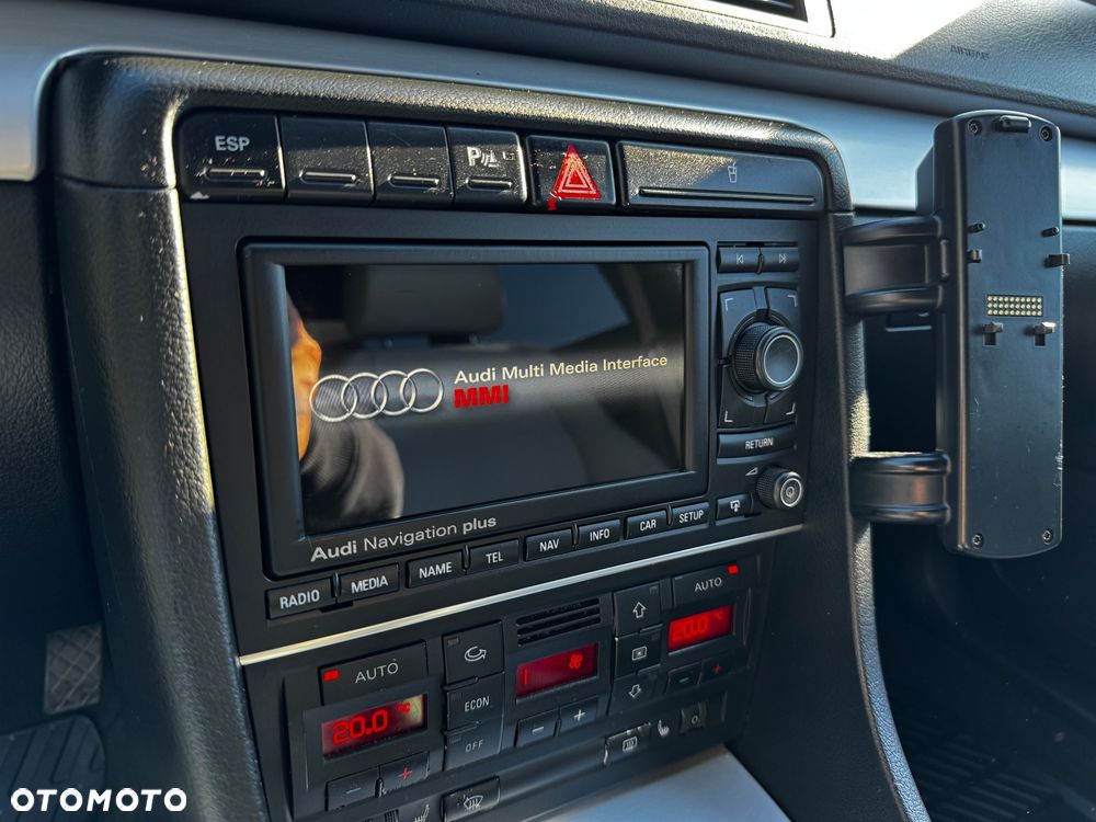 Audi A4 Avant - 32