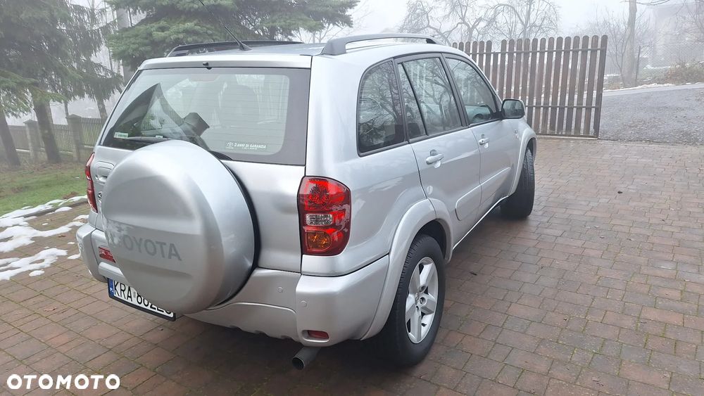 Toyota RAV4 2.0 D-4D Sol - 19