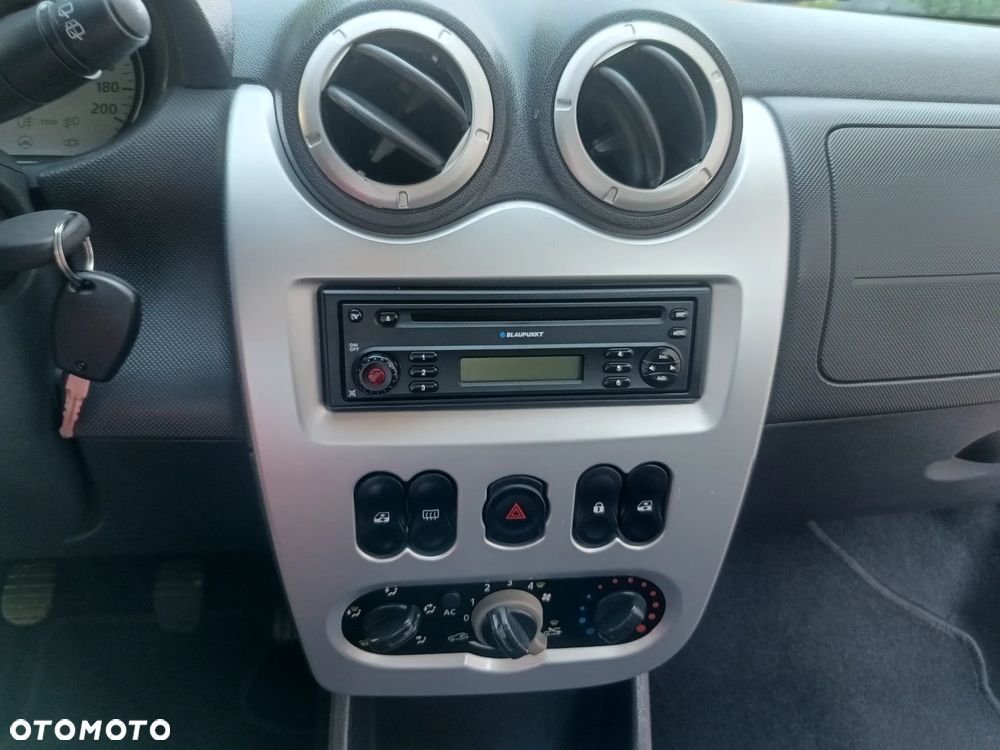 Dacia Sandero 1.6 Laureate - 17