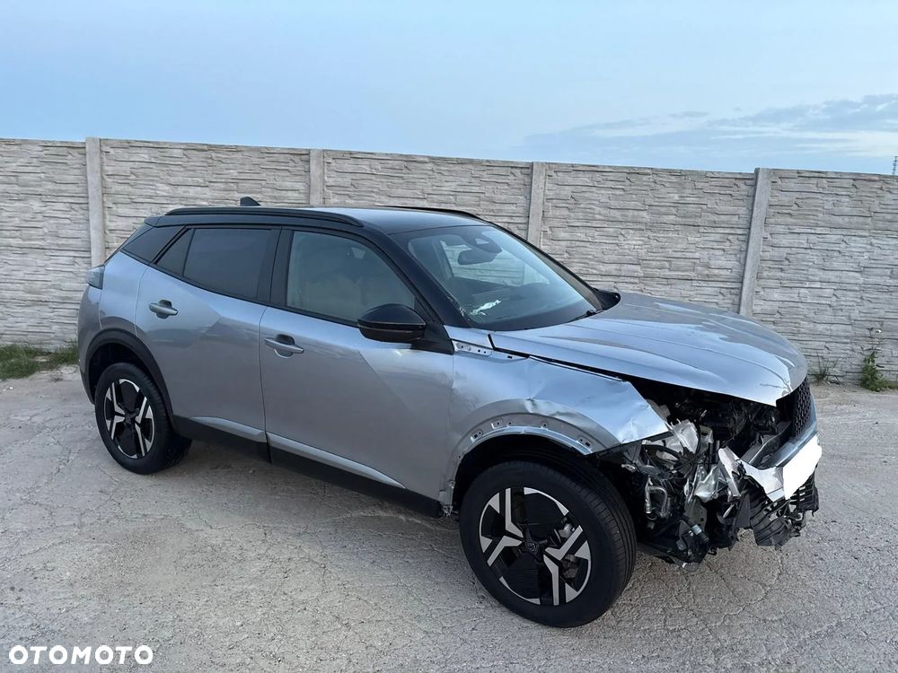 Peugeot 2008 Hybrid 136 e-DSC GT - 6