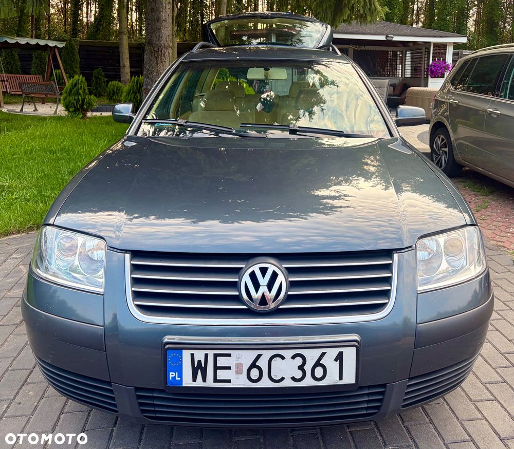 Volkswagen Passat 1.9 TDI Comfortline Family - 27