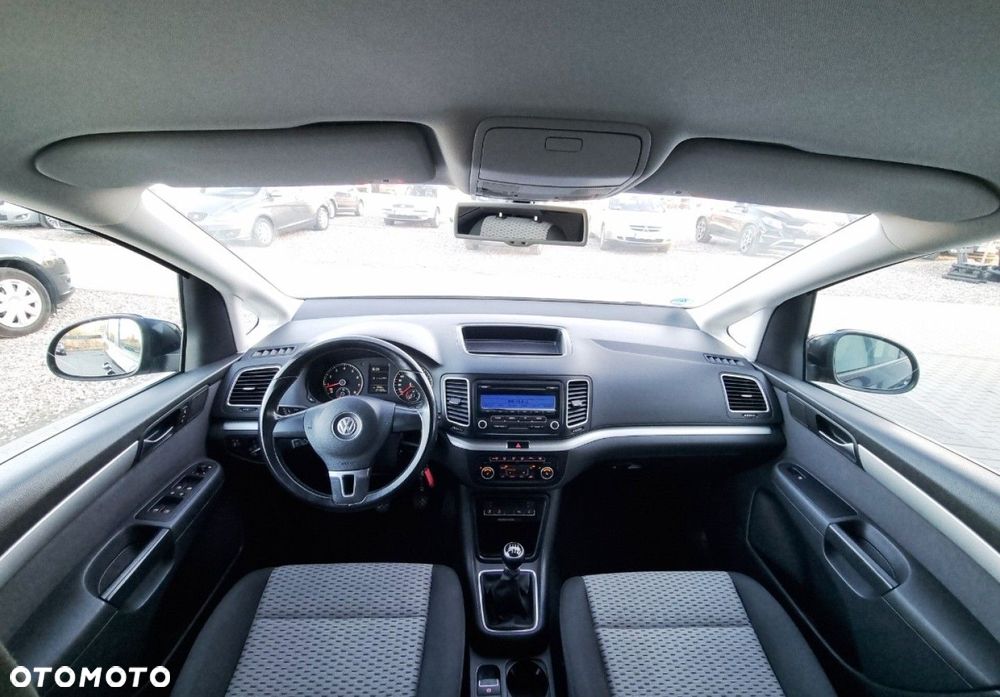 Volkswagen Sharan - 11