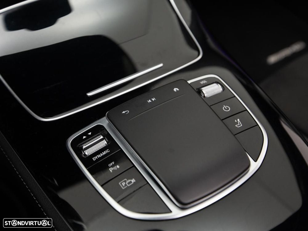 Mercedes-Benz E 300 de 9G-TRONIC AMG Line - 27
