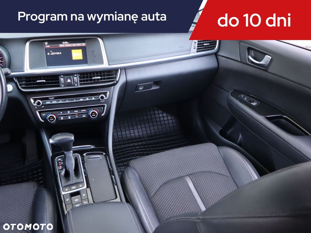 Kia Optima - 10
