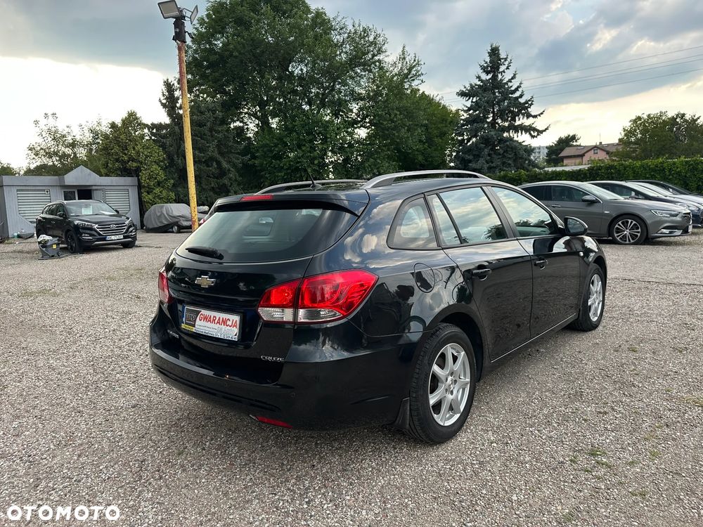 Chevrolet Cruze 1.6 LT+ - 10