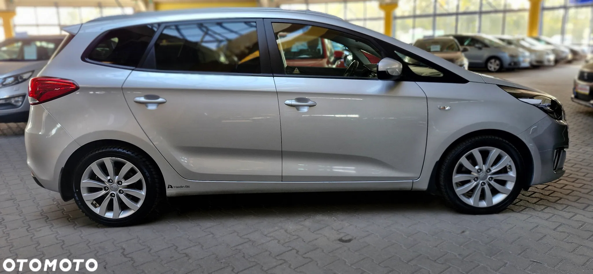 Kia Carens 1.7 CRDi XL 7DCT - 9