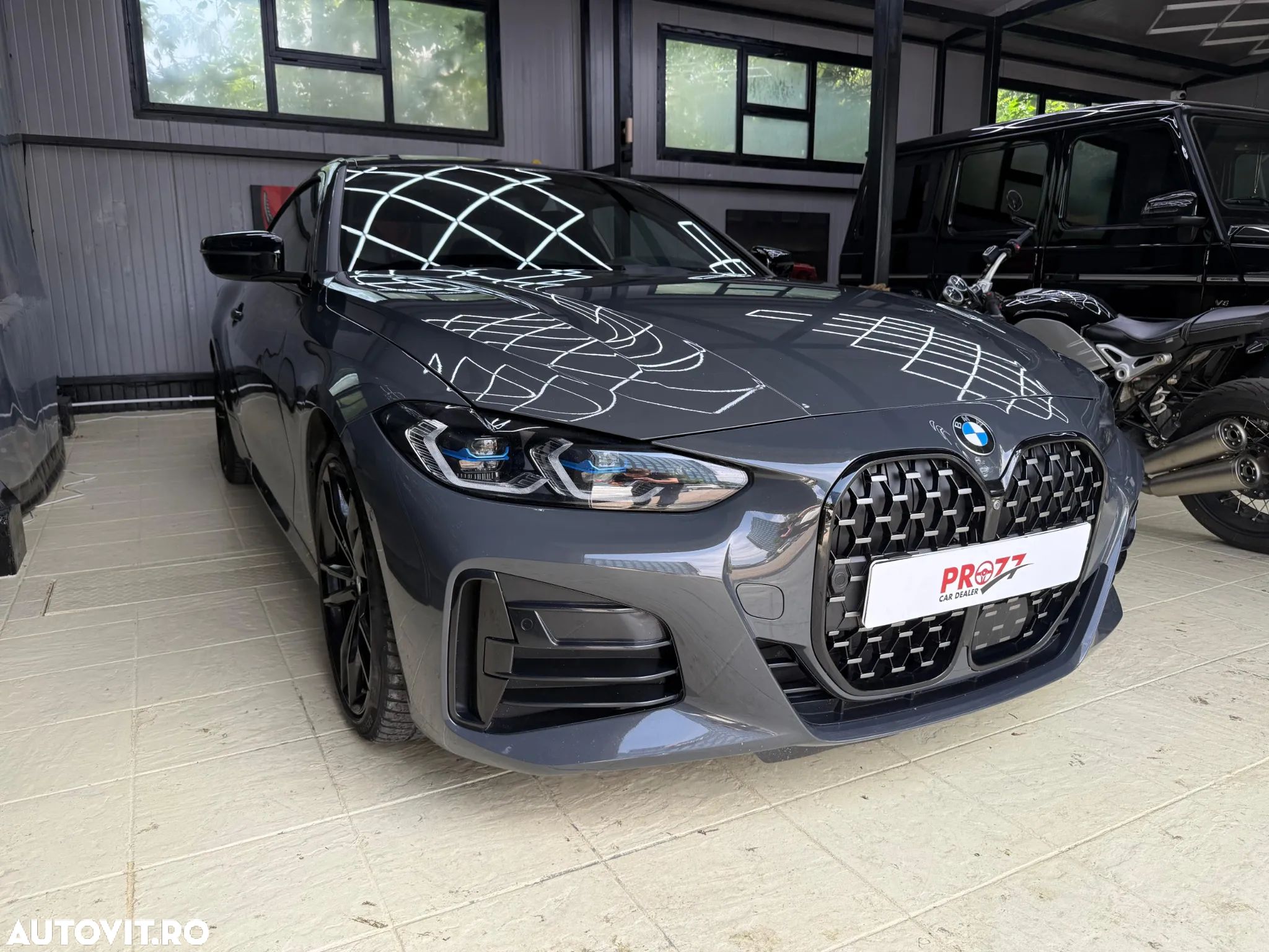 BMW M4 M440i xDrive AT MHEV - 1