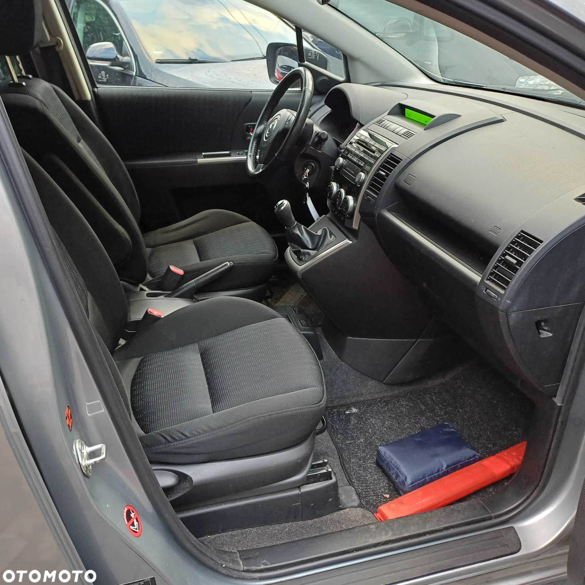 Mazda 5 2.0 Exclusive - 12