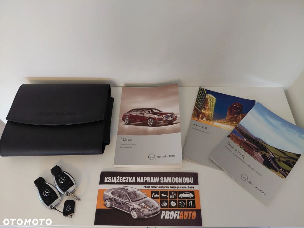 Mercedes-Benz Klasa E 300 CDI DPF BlueEFFICIENCY 7G-TRONIC Elegance - 26