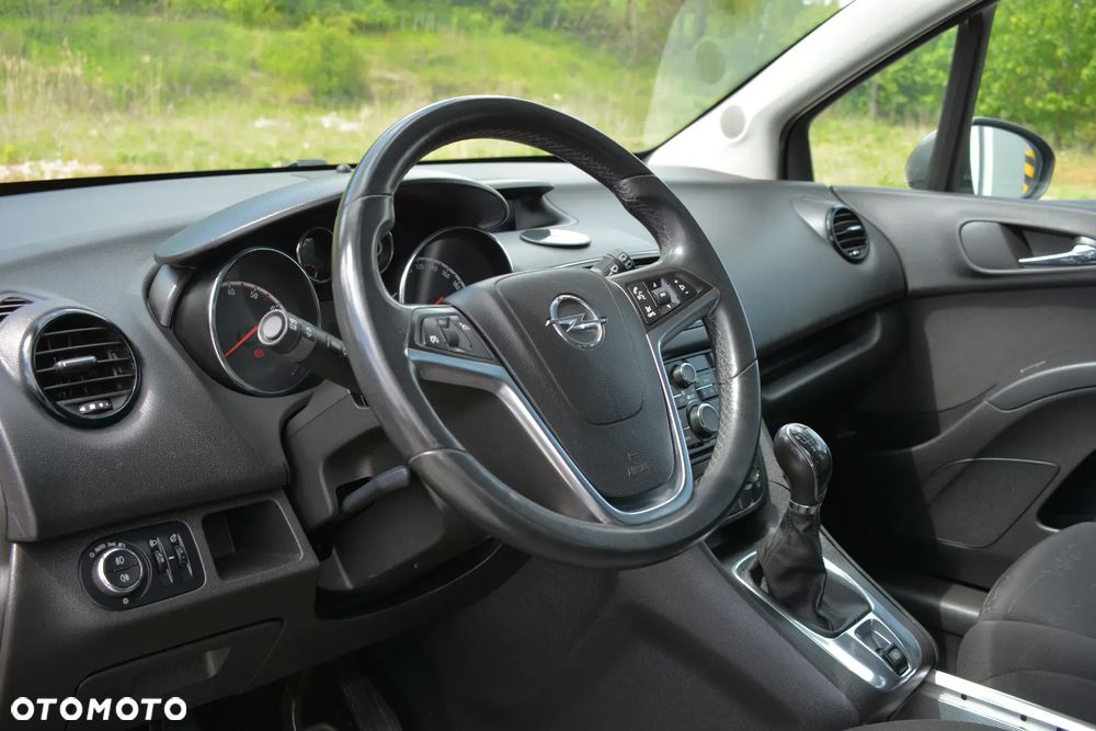Opel Meriva 1.4 T Essentia S&S - 7