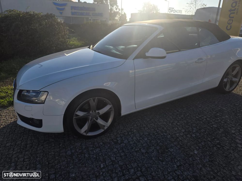 Audi A5 Cabrio 2.0 TDi S-line - 1