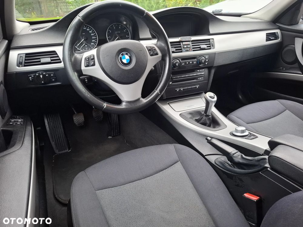 BMW Seria 3 - 17