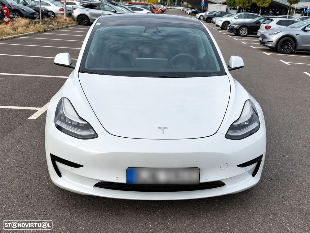 Tesla Model 3 2020 photo 3