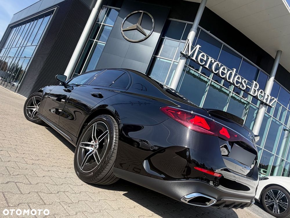 Mercedes-Benz Klasa E 220 d mHEV 4-Matic AMG 9G-Tronic - 21