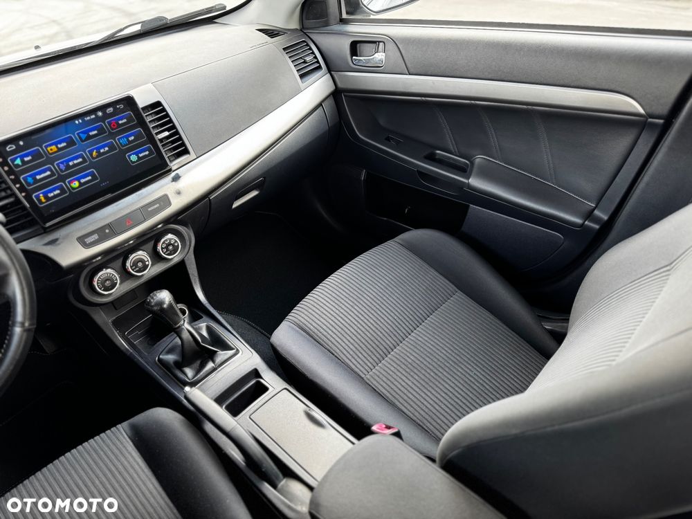 Mitsubishi Lancer 1.6 ClearTec Invite - 25