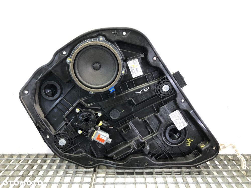 PODNOŚNIK SZYBY PRAWY TYŁ - 78.00 PLN - KIA CEED Sportswagon (CD) 2018 - 2022 1.4 T-GDI 103 kW - 1