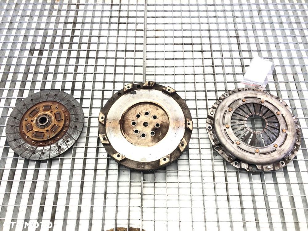 SPRZĘGŁO - 130.00 PLN - KIA SPORTAGE II (JE_, KM) 2004 - 2022 2.0 CRDi 4WD 83 kW [113 KM] olej - 3