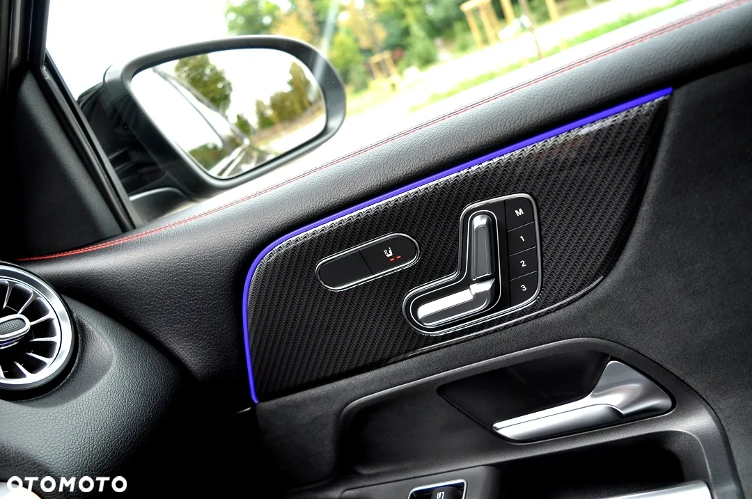 Mercedes-Benz GLB 200 d AMG Line 8G-DCT - 20