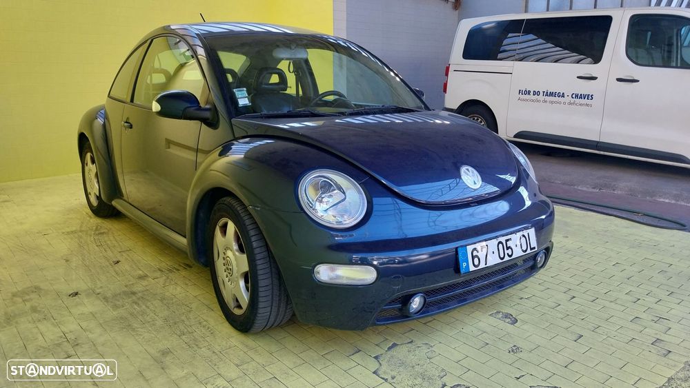 VW New Beetle 2.0 Highline - 18