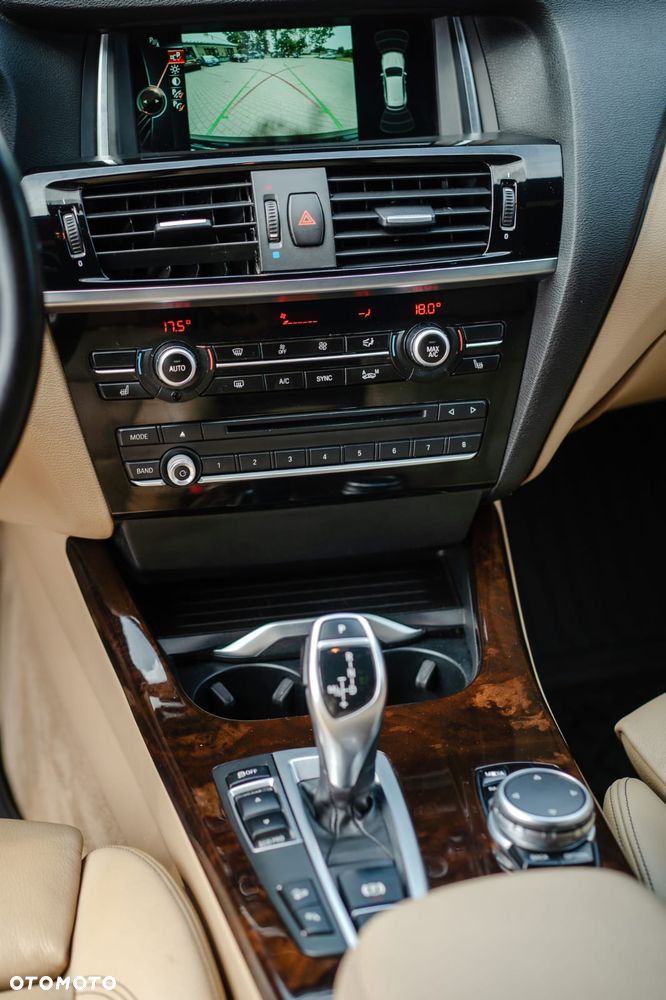 BMW X3 xDrive28i Sport-Aut M Sport - 32