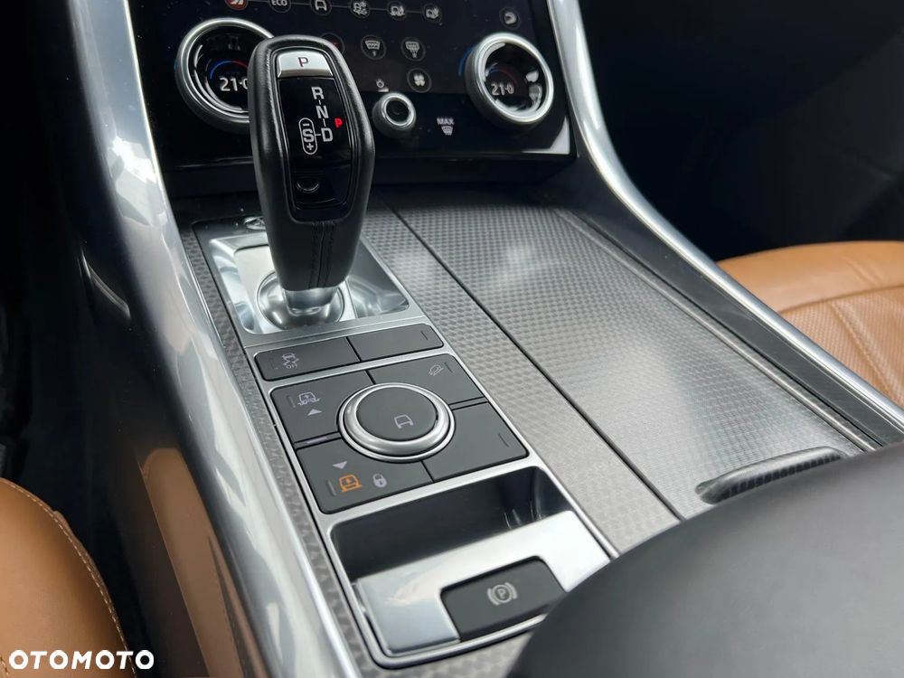 Land Rover Range Rover Sport - 13