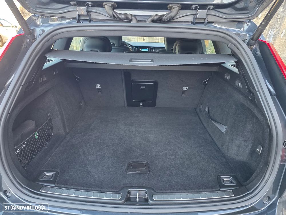 Volvo V60 2.0 D4 R-Design Geartronic - 8