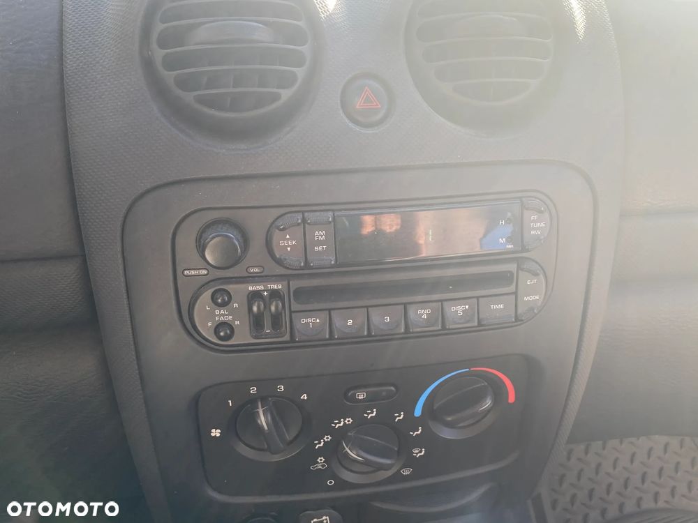 Jeep Liberty - 6