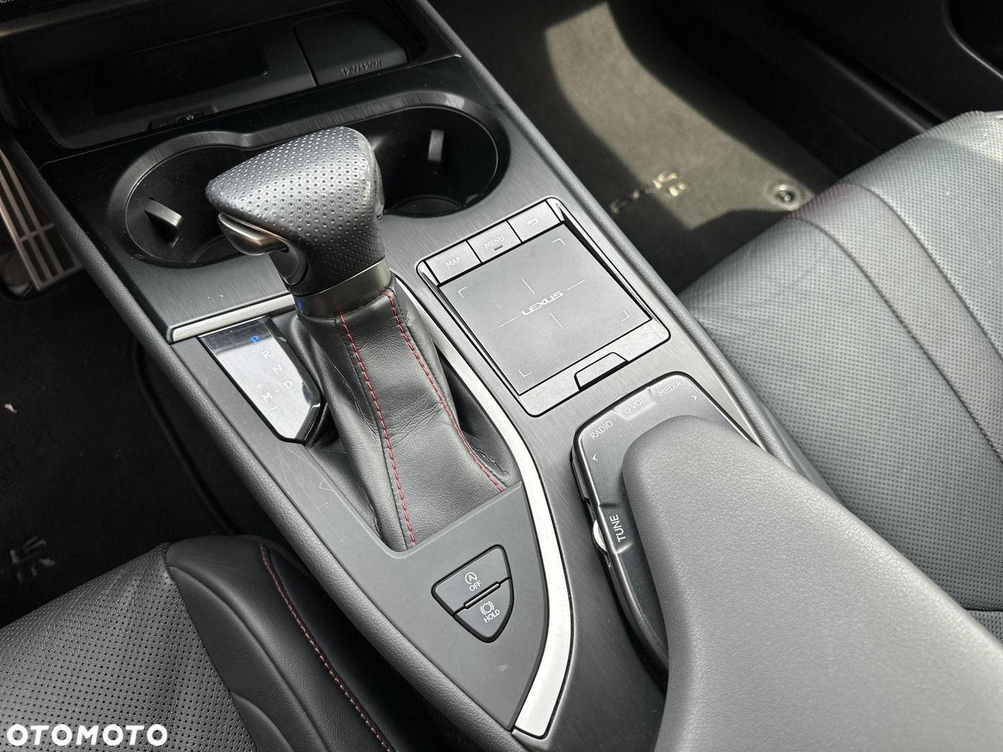 Lexus UX 200 F Sport 2WD - 17