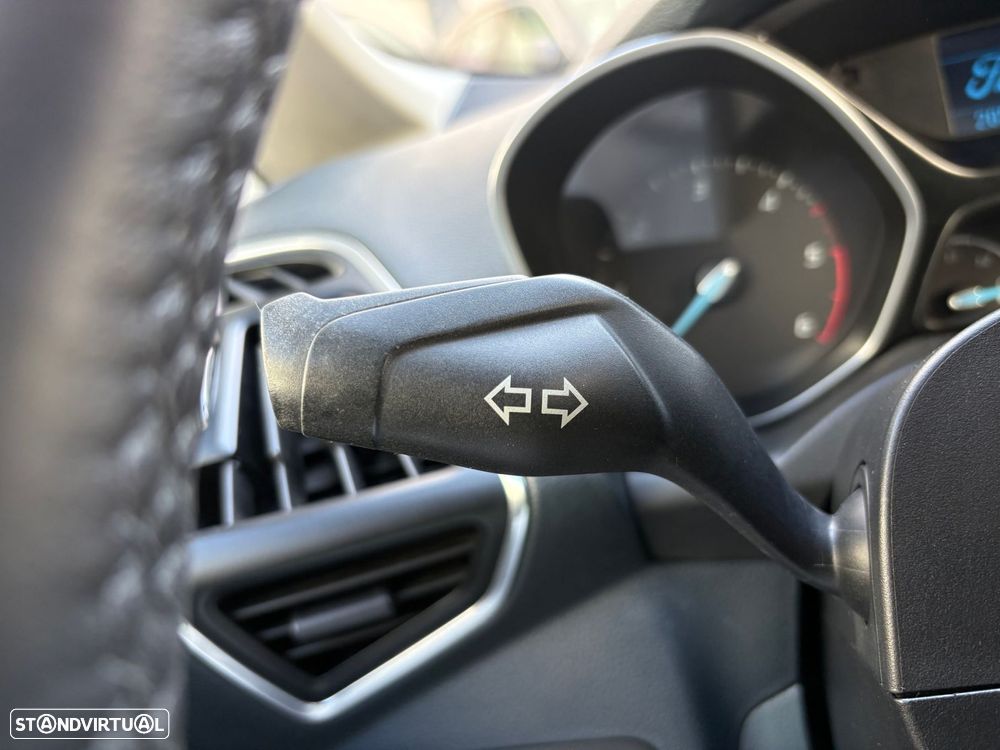 Ford Grand C-Max 1.6 TDCi Titanium Edition S/S - 13