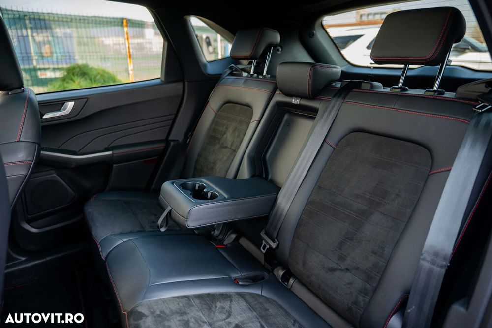 Ford Kuga 2.5 Duratec PHEV ST Line X - 16