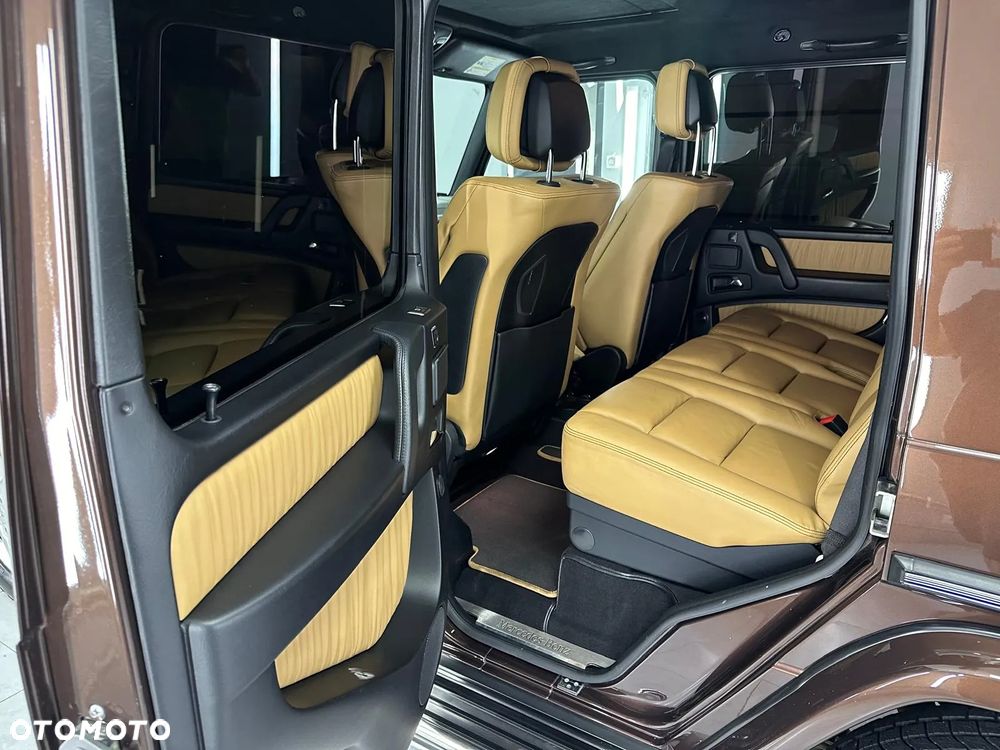 Mercedes-Benz Klasa G 500 L - 12