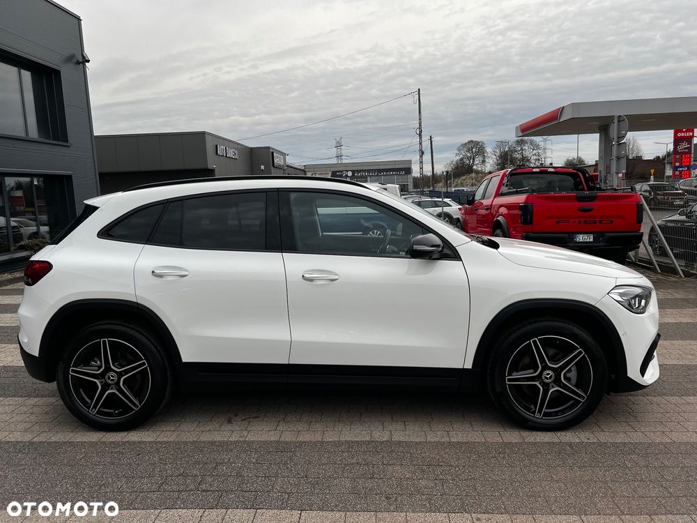 Mercedes-Benz GLA 250 4Matic 7G-DCT AMG Line - 3