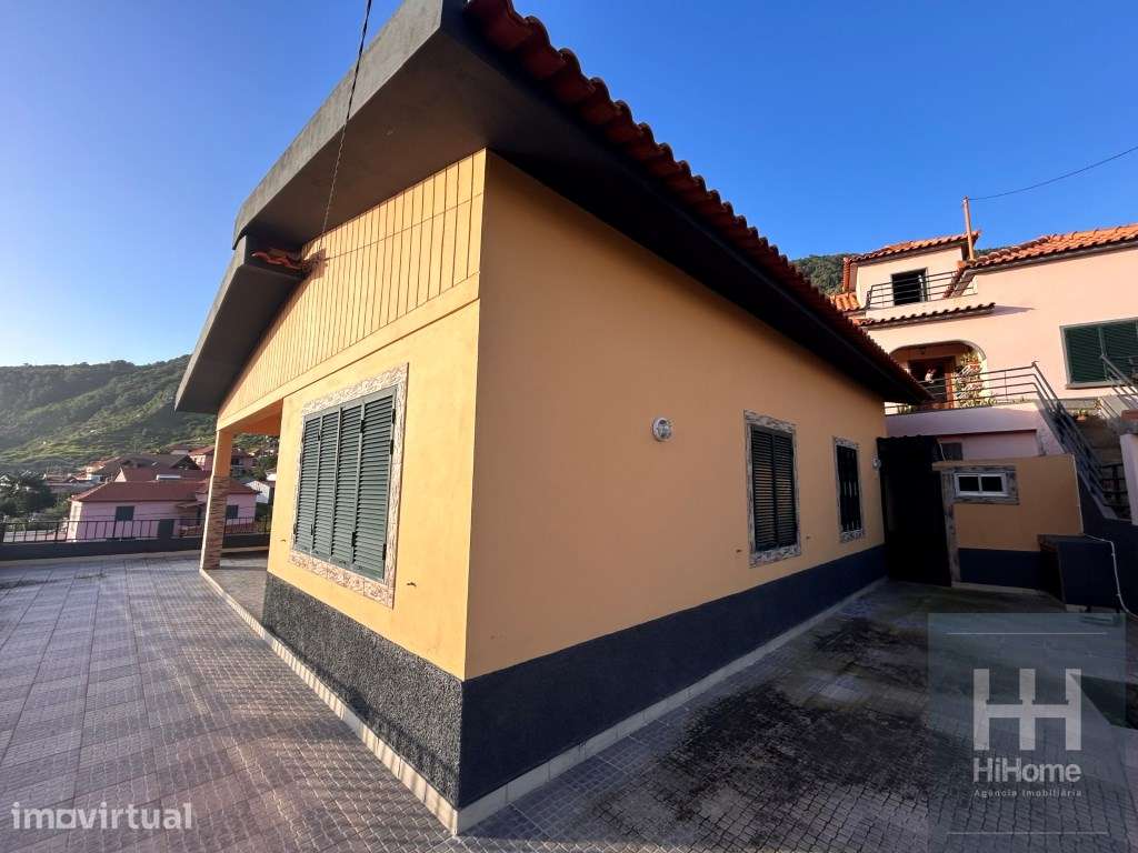 Moradia T2 de 2 Pisos com vista mar e cidade de Machico e terreno p... - Grande imagem: 5/32