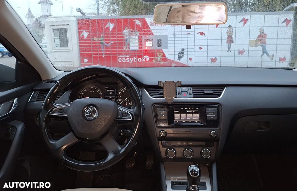 Skoda Octavia 2.0 TDI AMBITION - 5