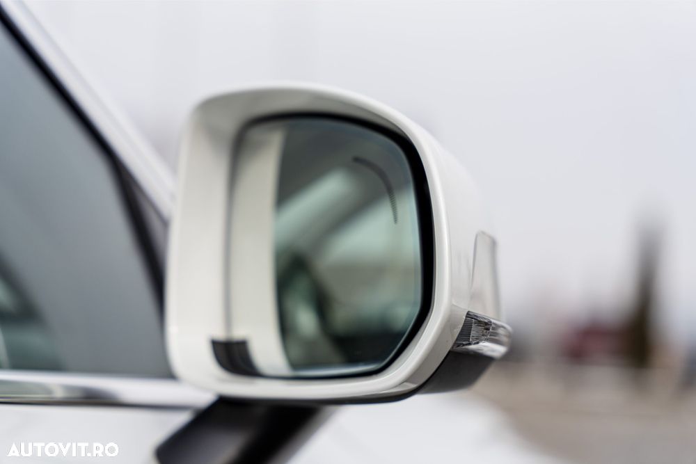 Volvo XC 90 D5 AWD Geartronic Inscription - 12