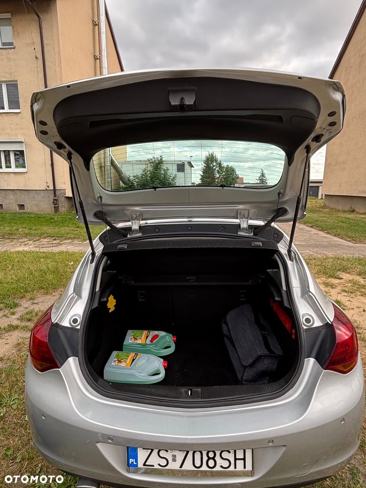 Opel Astra - 11