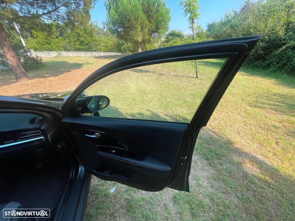 Kia e-Niro 64kWh - 35