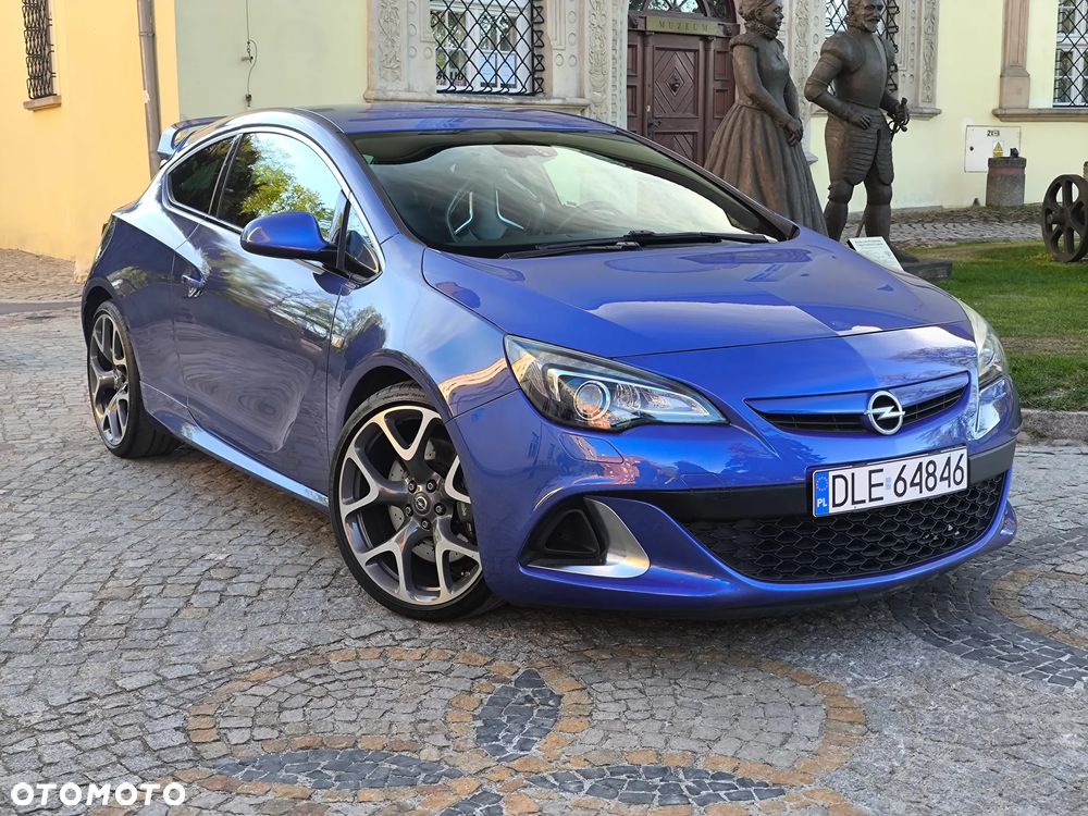 Opel Astra OPC Start/Stop - 1