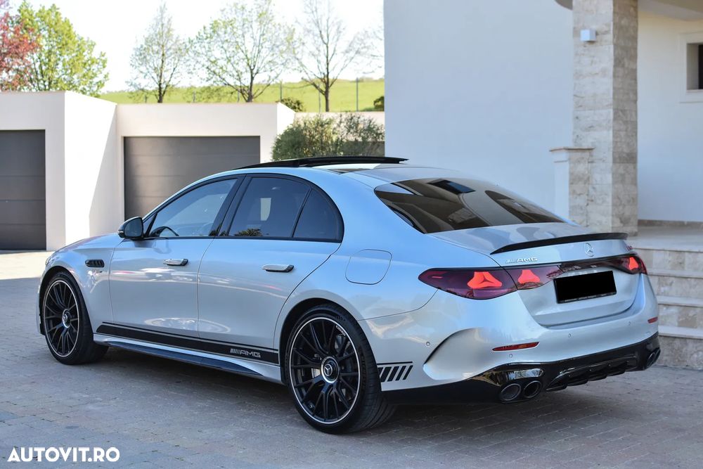 Mercedes-Benz E 53 AMG Hybrid 4Matic+ AMG SPEEDSHIFT TCT 9G - 4