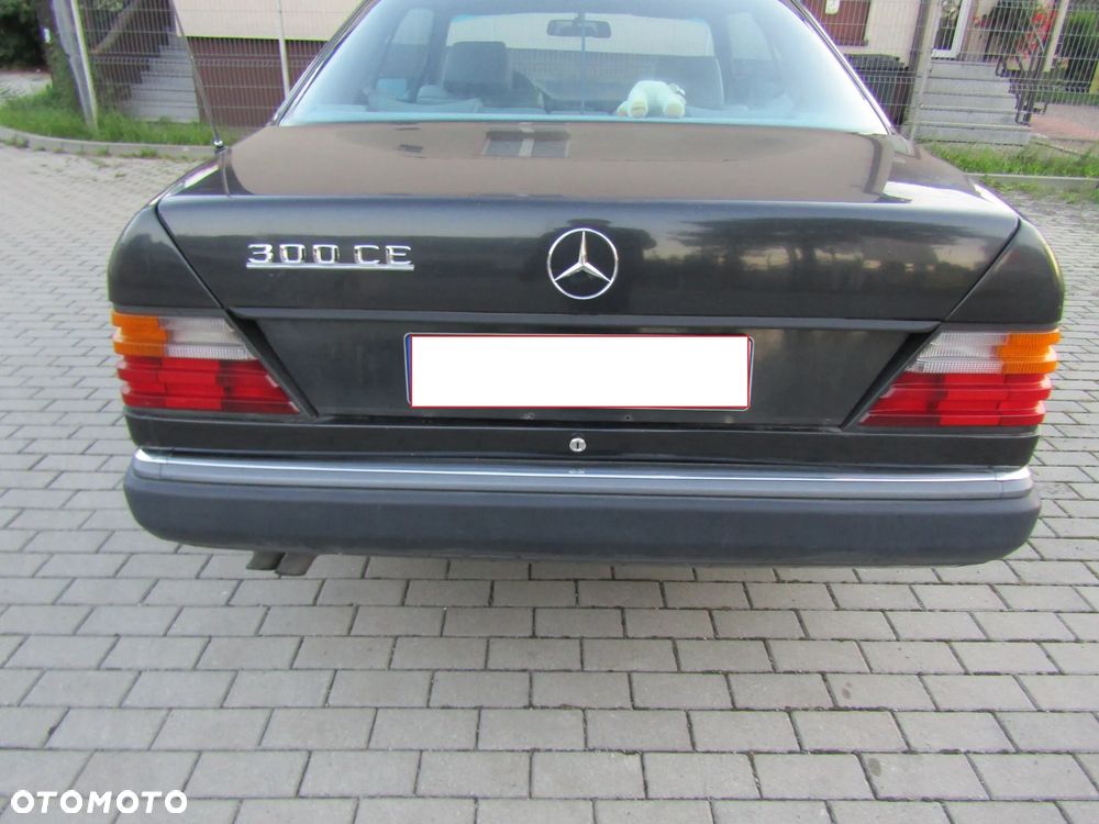 Mercedes-Benz W124 (1984-1993) - 8