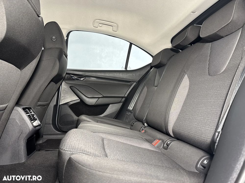 Skoda Octavia 2.0 TDI DSG Ambition - 14