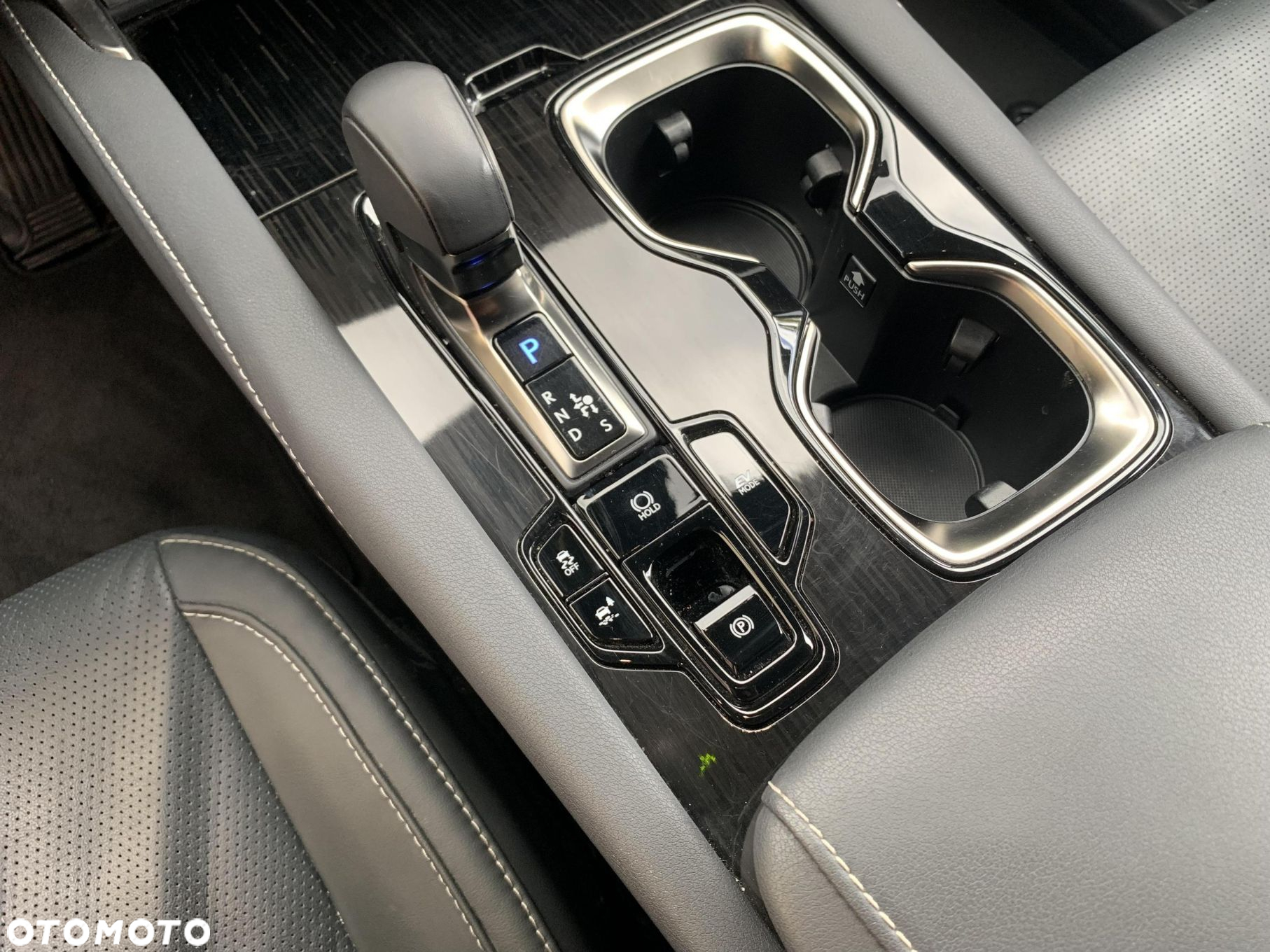 Lexus RX 350h F Sport Design - 15