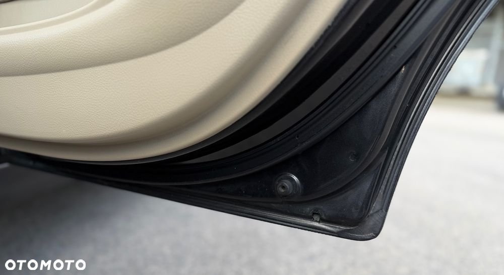 Lexus IS 200 Prestige - 14