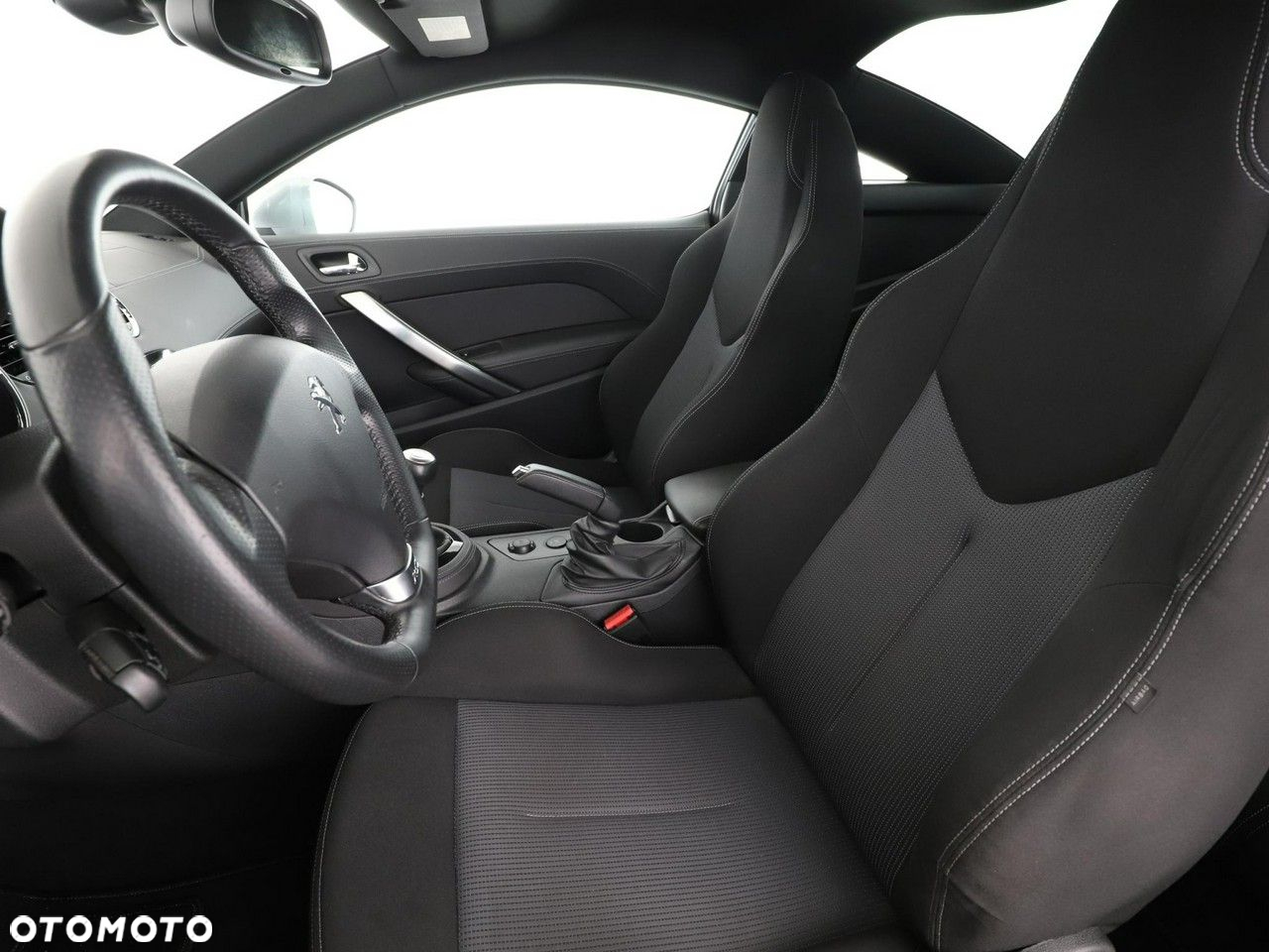 Peugeot RCZ 1.6 200 THP - 13