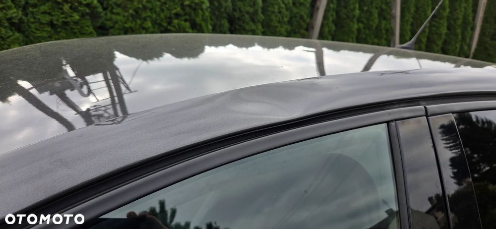 Peugeot 208 - 21