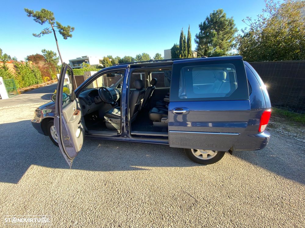 Kia Carnival 2.9 CRDi EX - 2