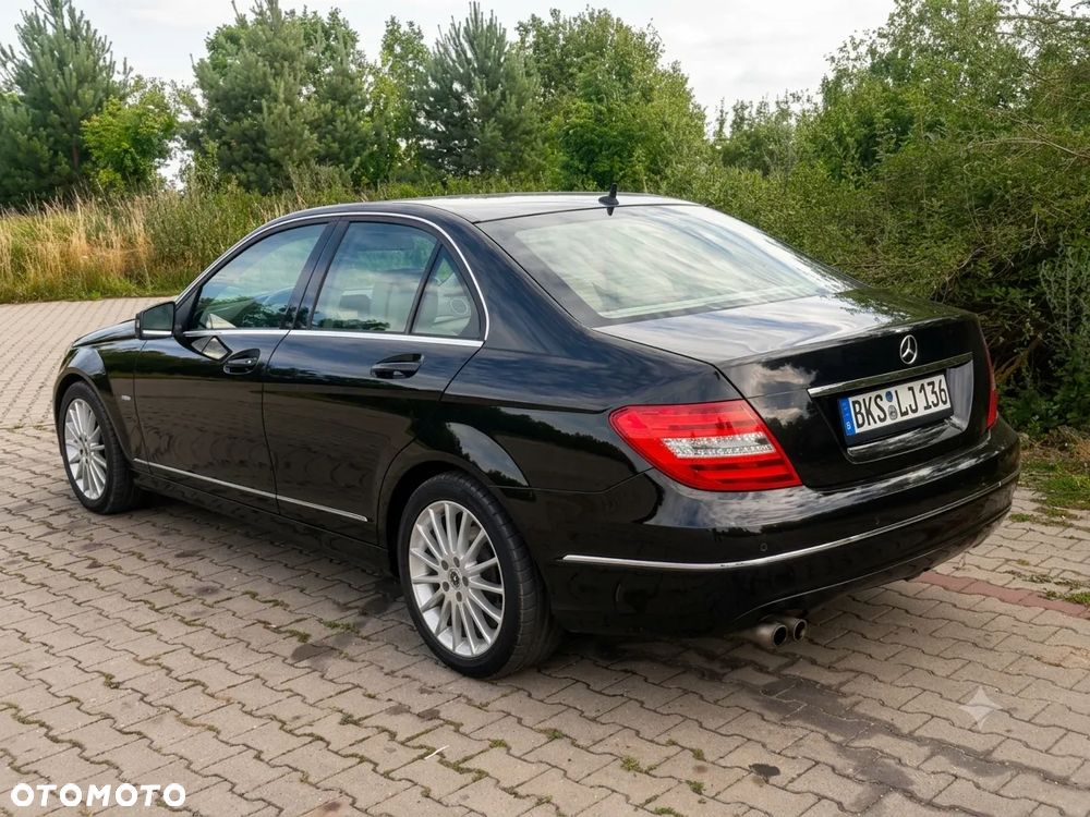 Mercedes-Benz Klasa C 180 CGI Automatik BlueEFFICIENCY - 5