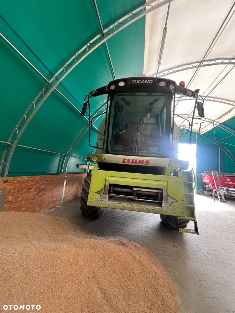 Claas Tucano 320 - 4
