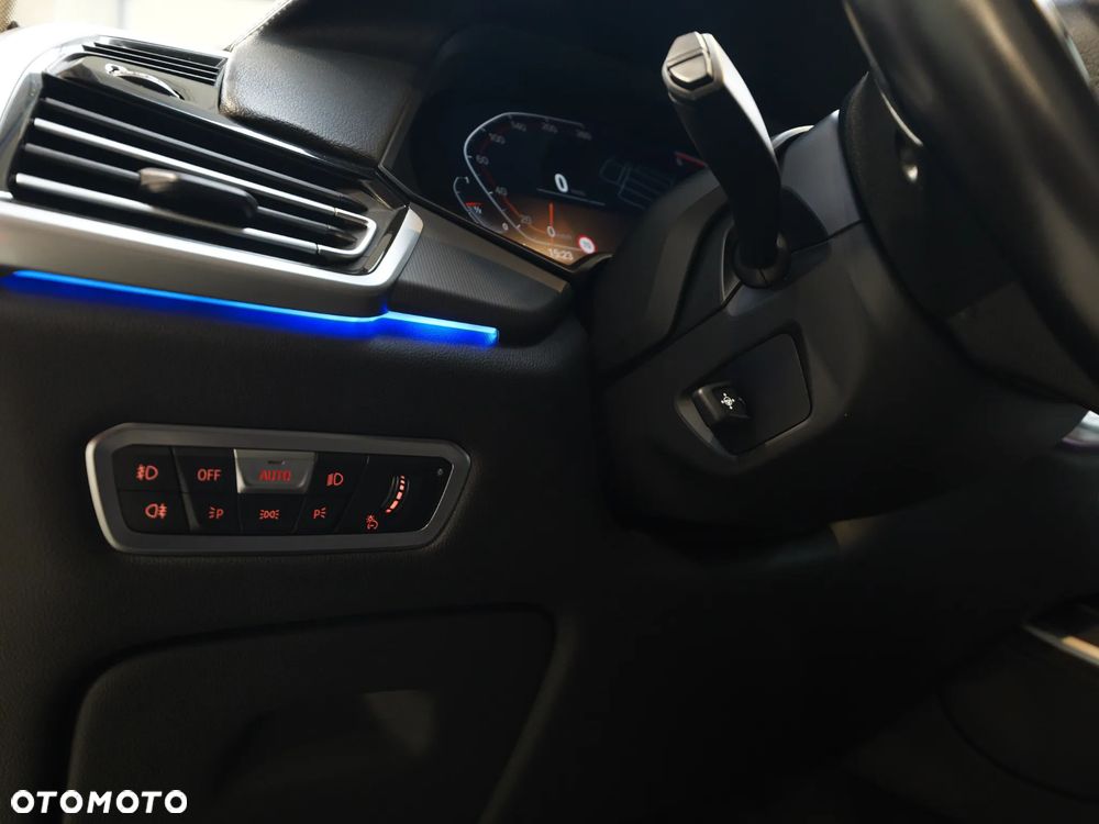 BMW X5 xDrive30d - 33