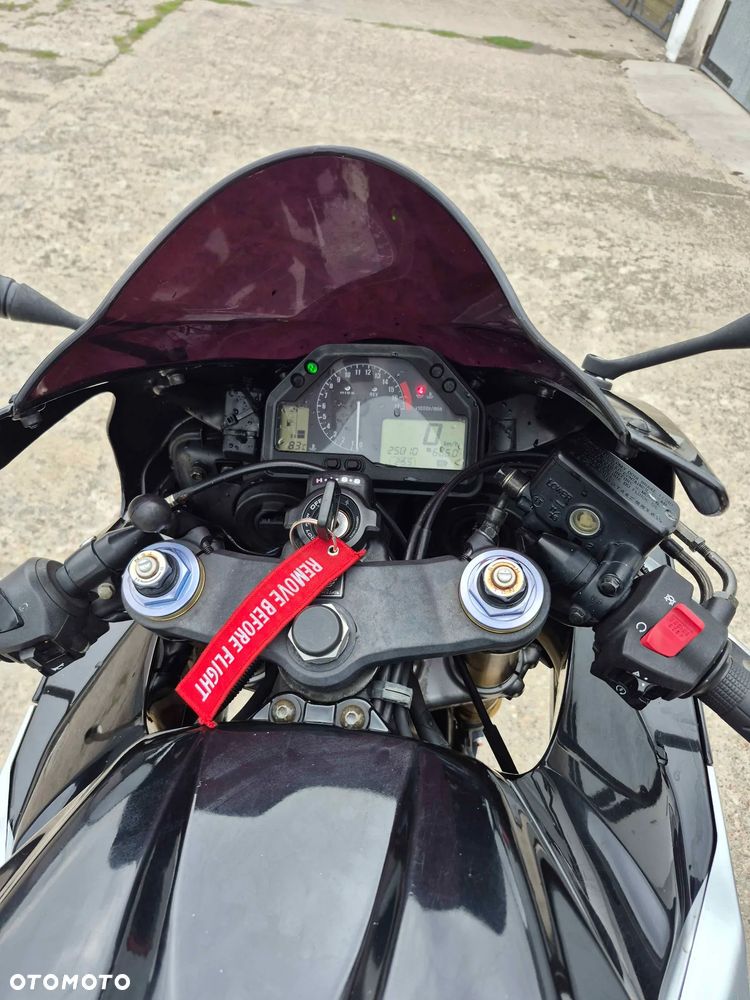 Honda CBR - 8